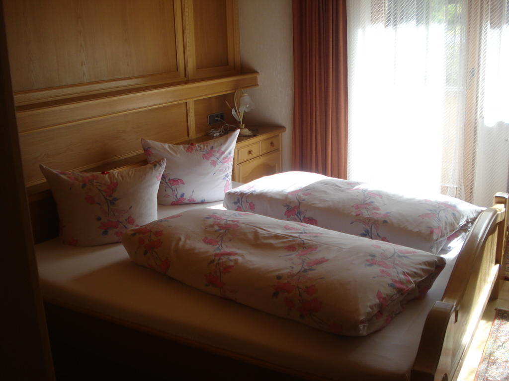 Gästehaus Troppmair Finkenberg Zimmer foto